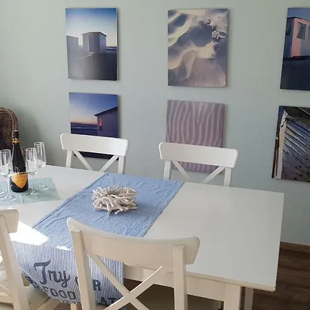 Pematra Ferienwohnung Faehrblick Lubeck Exterior photo